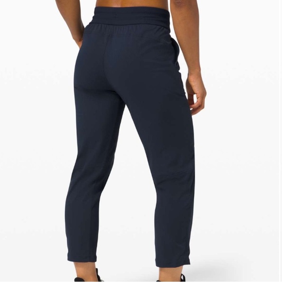 Lululemon Beyond the Studio Crop - True Navy - Picture 2 of 10
